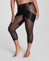 SPANXshape™ Satin-X™ Capri | Very Black