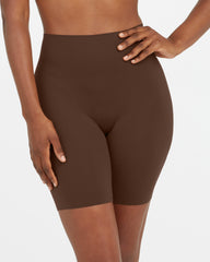 SPANXsmooth™ Fit-To-You Mid-Thigh Short Chestnut Brown