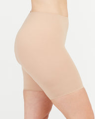 SPANXsmooth™ Fit-To-You Mid-Thigh Short | Naked 2.0