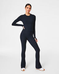 SPANXsmooth™ OnForm Micro Flare Pant Barely Black