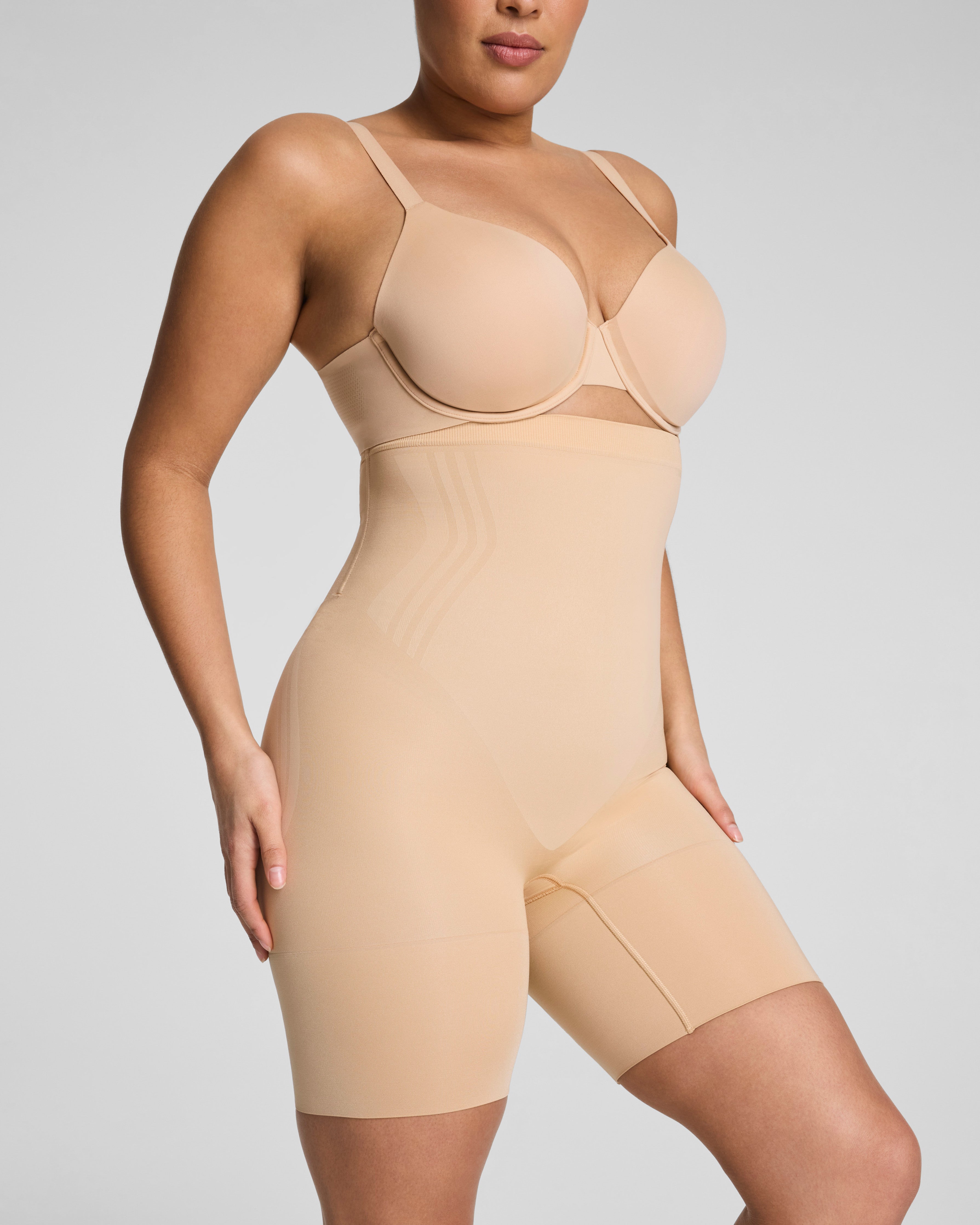 SPANXsculpt™ GoFigure High-Waisted Mid-Thigh Short | Honey