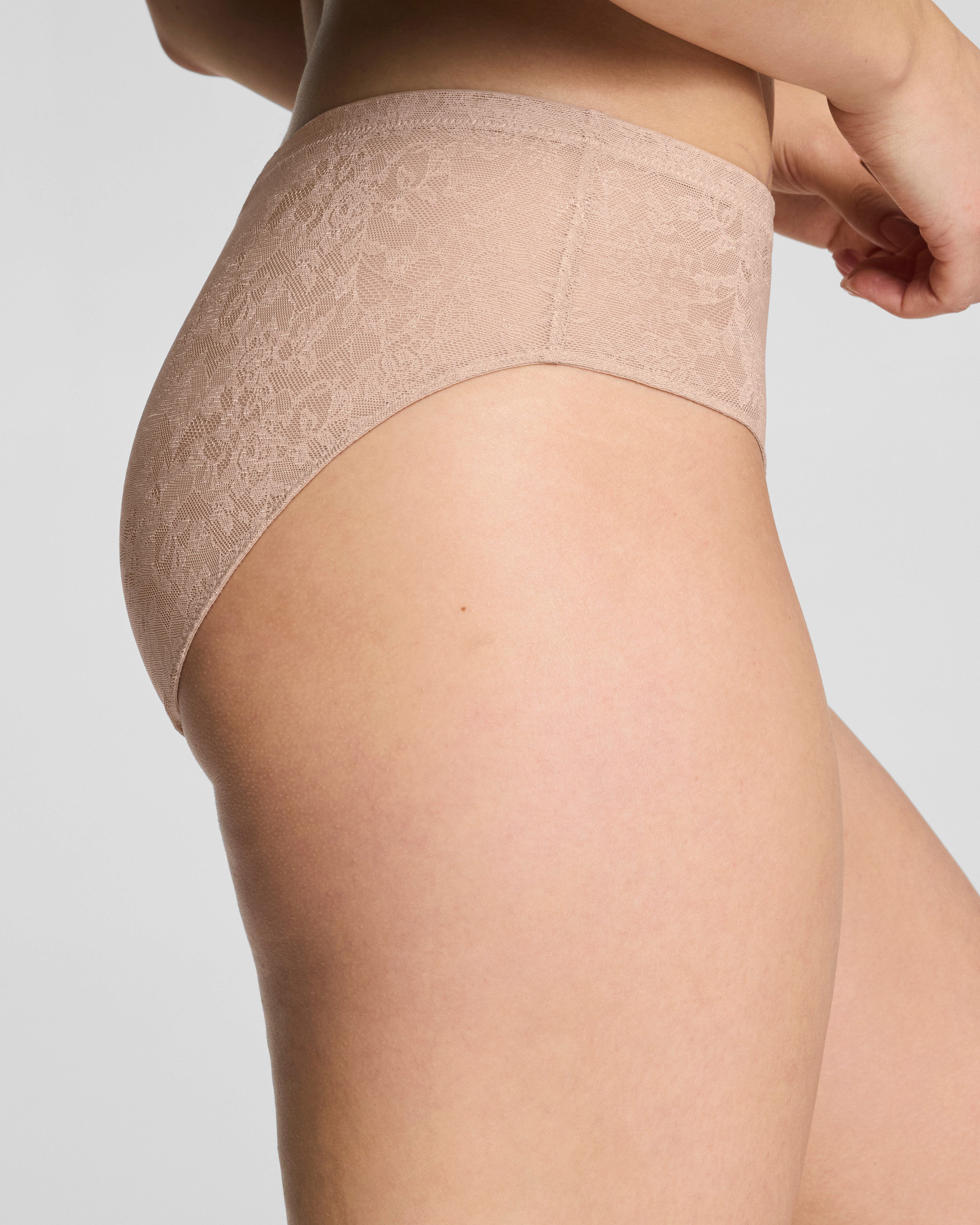 SPANXsupersmooth™ Day to Date Night Lace Bikini | Chai