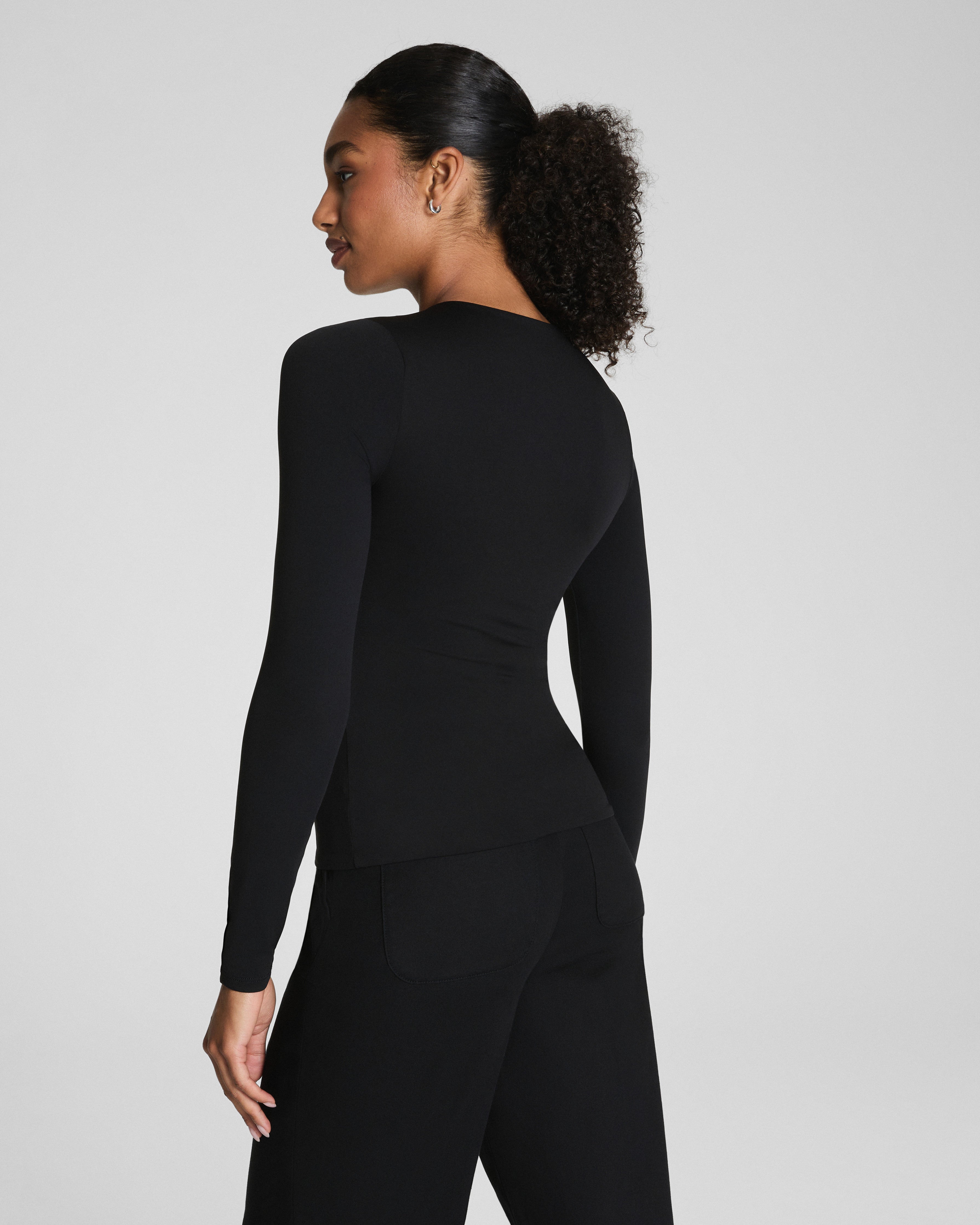 SPANXsmooth™ Jersey Crewneck Long Sleeve Top | Classic Black