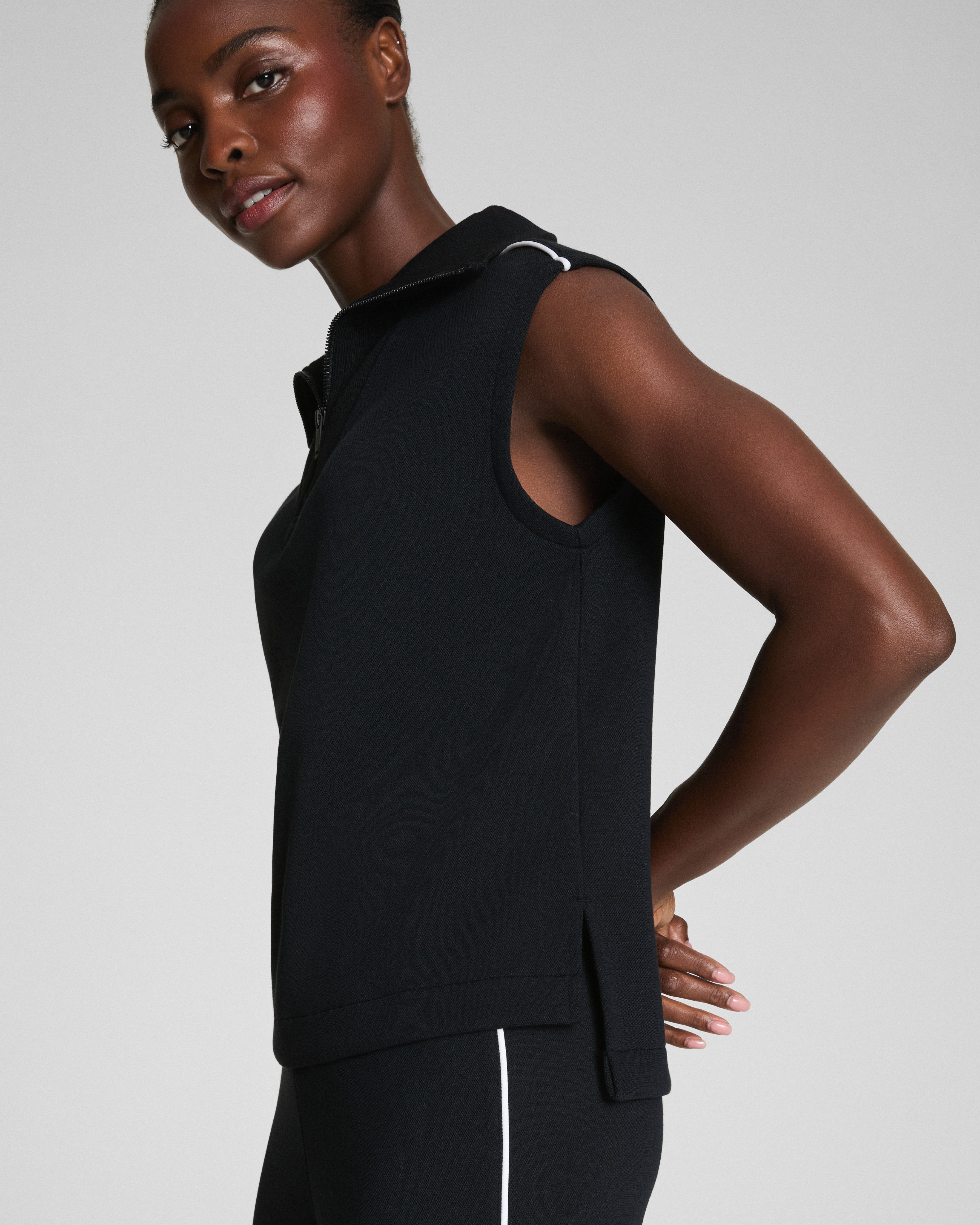 SPANX AirEssentials® Pique Sleeveless Half Zip  Very Black