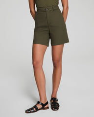 SPANXsupersmooth™ Stretch Twill Short, 7"  Dark Pine