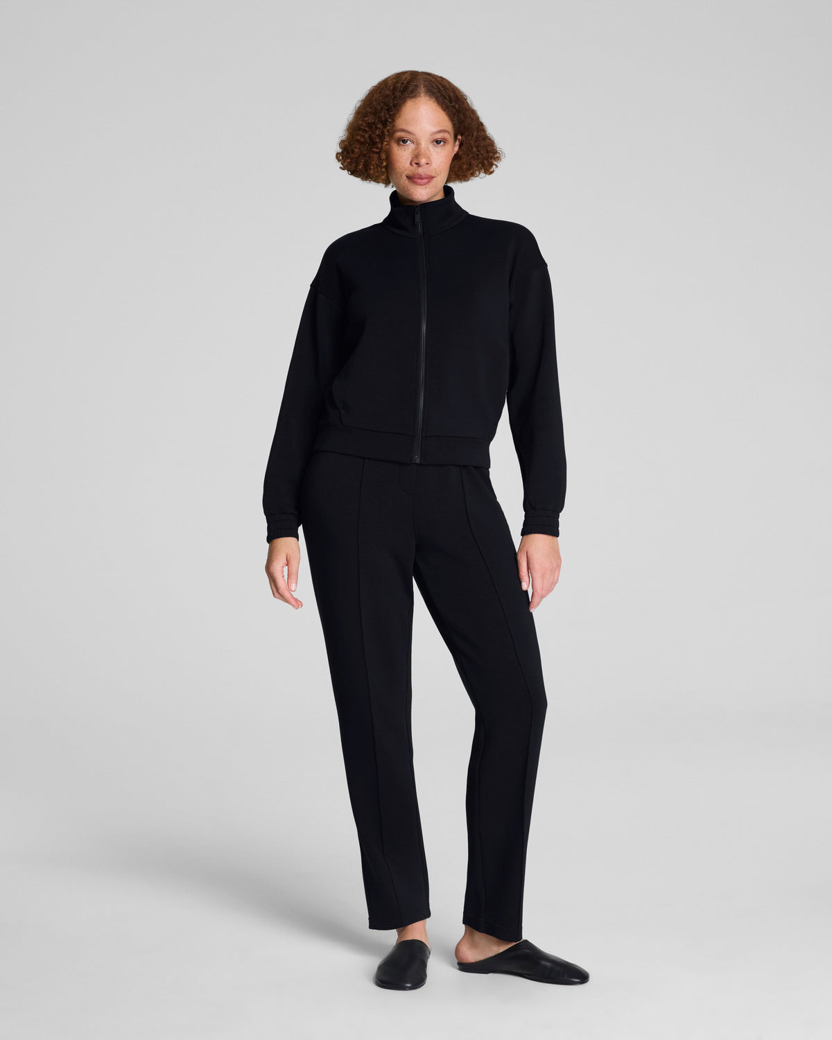 SPANX AirEssentials® Brushed Slim Straight Pant  Very Black
