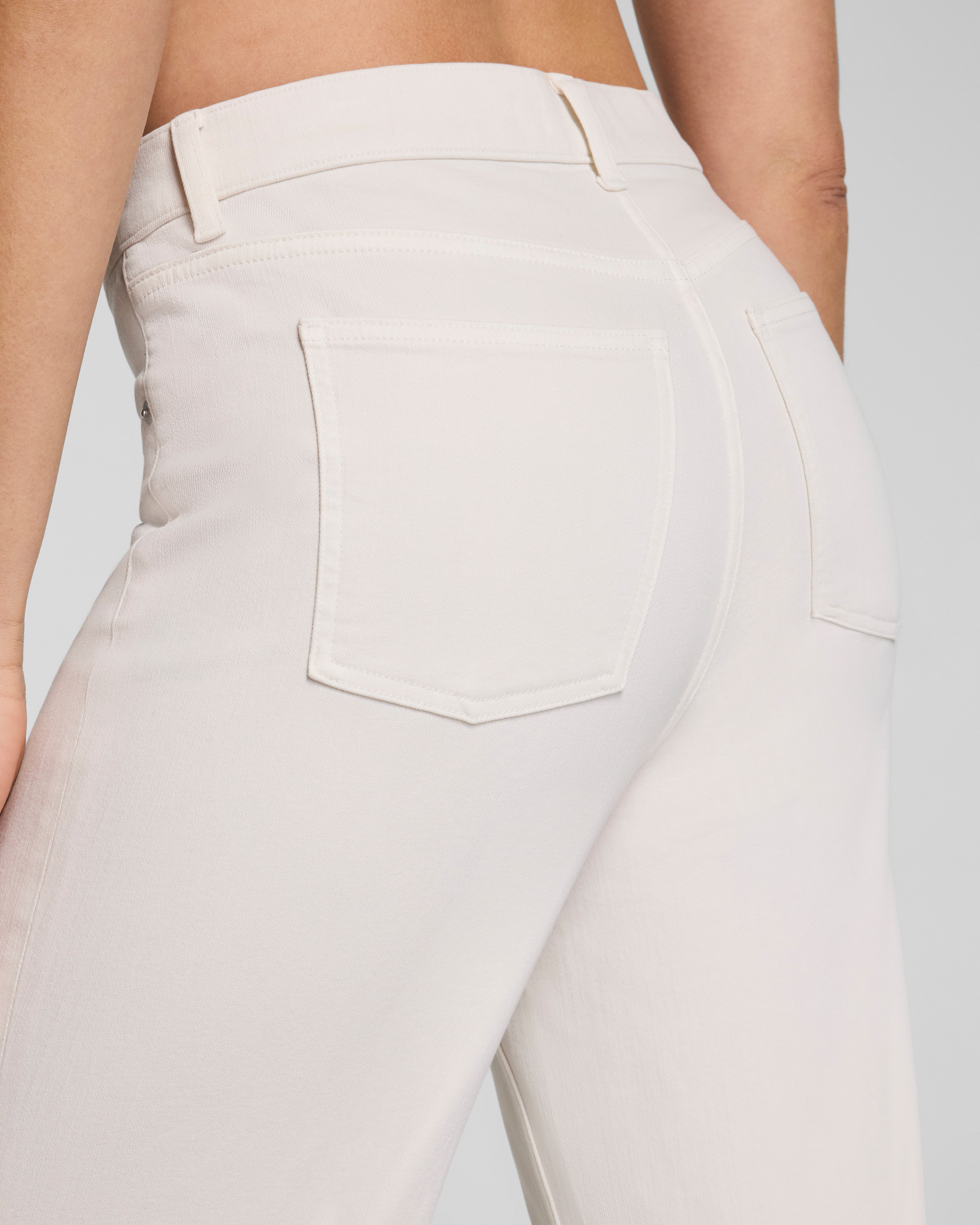 SPANXshape™ Authentic 360 90s Straight Leg Jeans | Alabaster