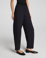 SPANX AirEssentials® Luxe Barrel Leg Pant  Very Black