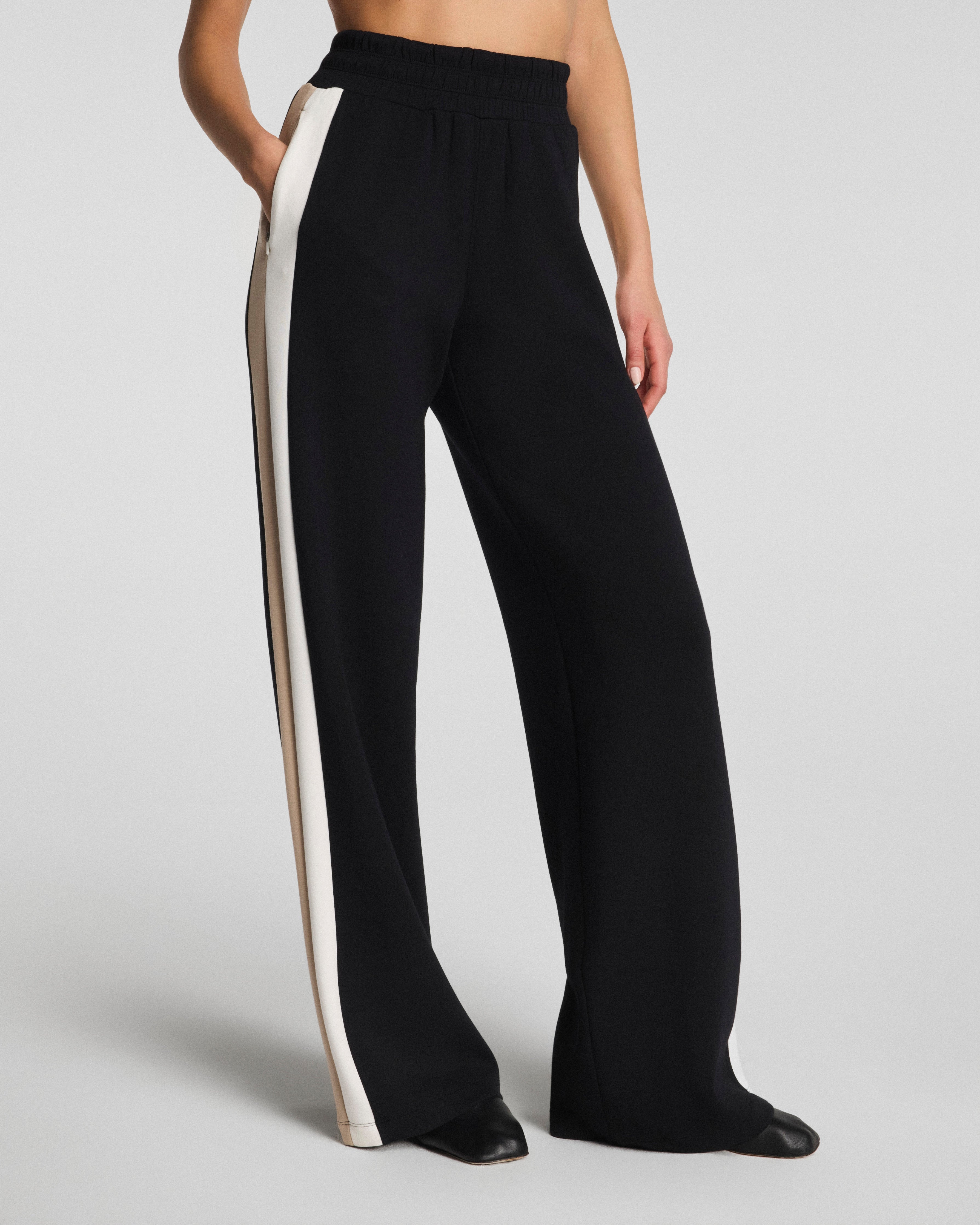 SPANX AirEssentials® Colorblock Track Pant | Very Black Stripe