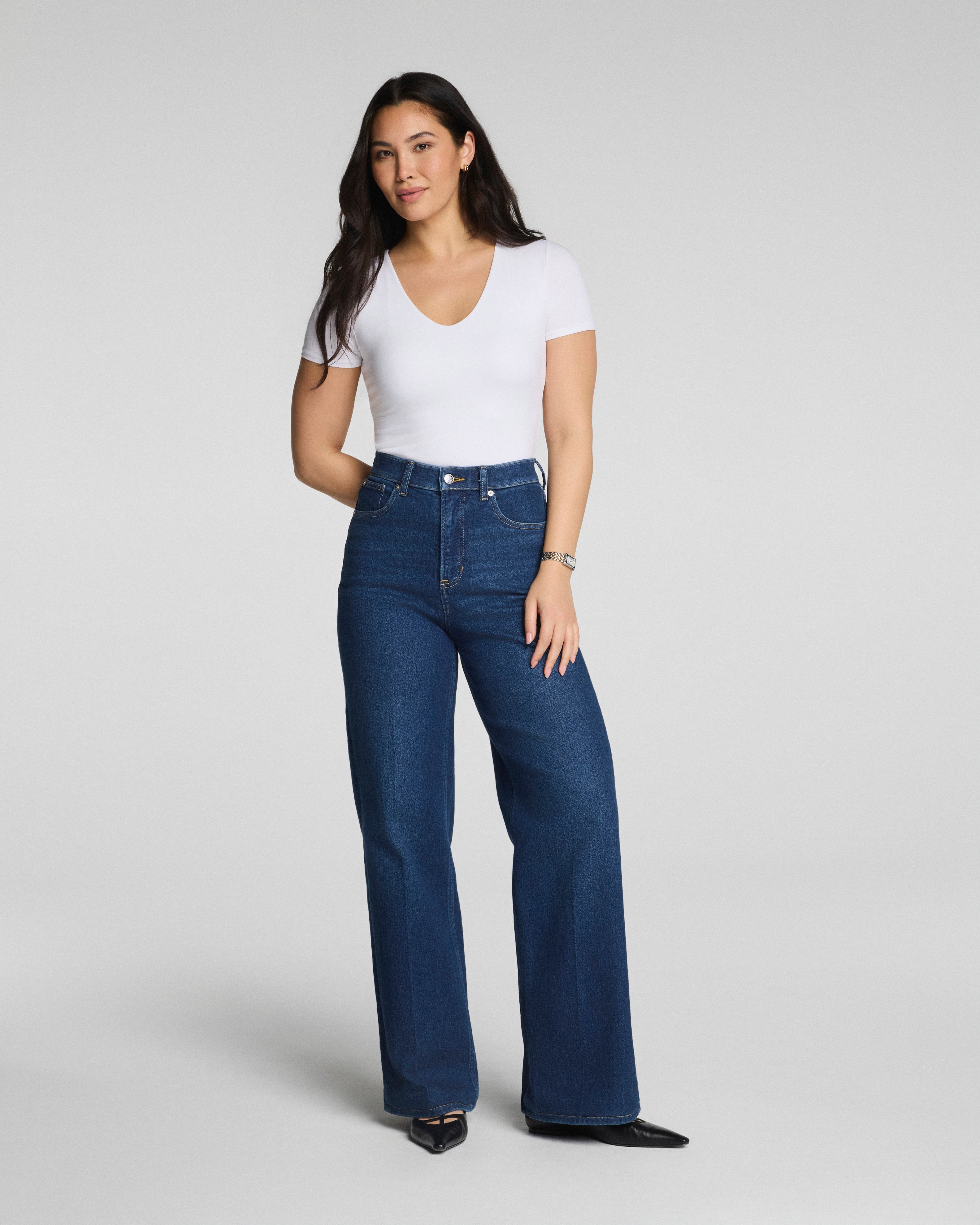 SPANXsmooth™ Jersey V-Neck Tee | Classic White