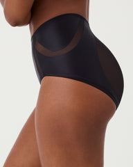 SPANXshape™ Booty-Lifting Brief | Very Black