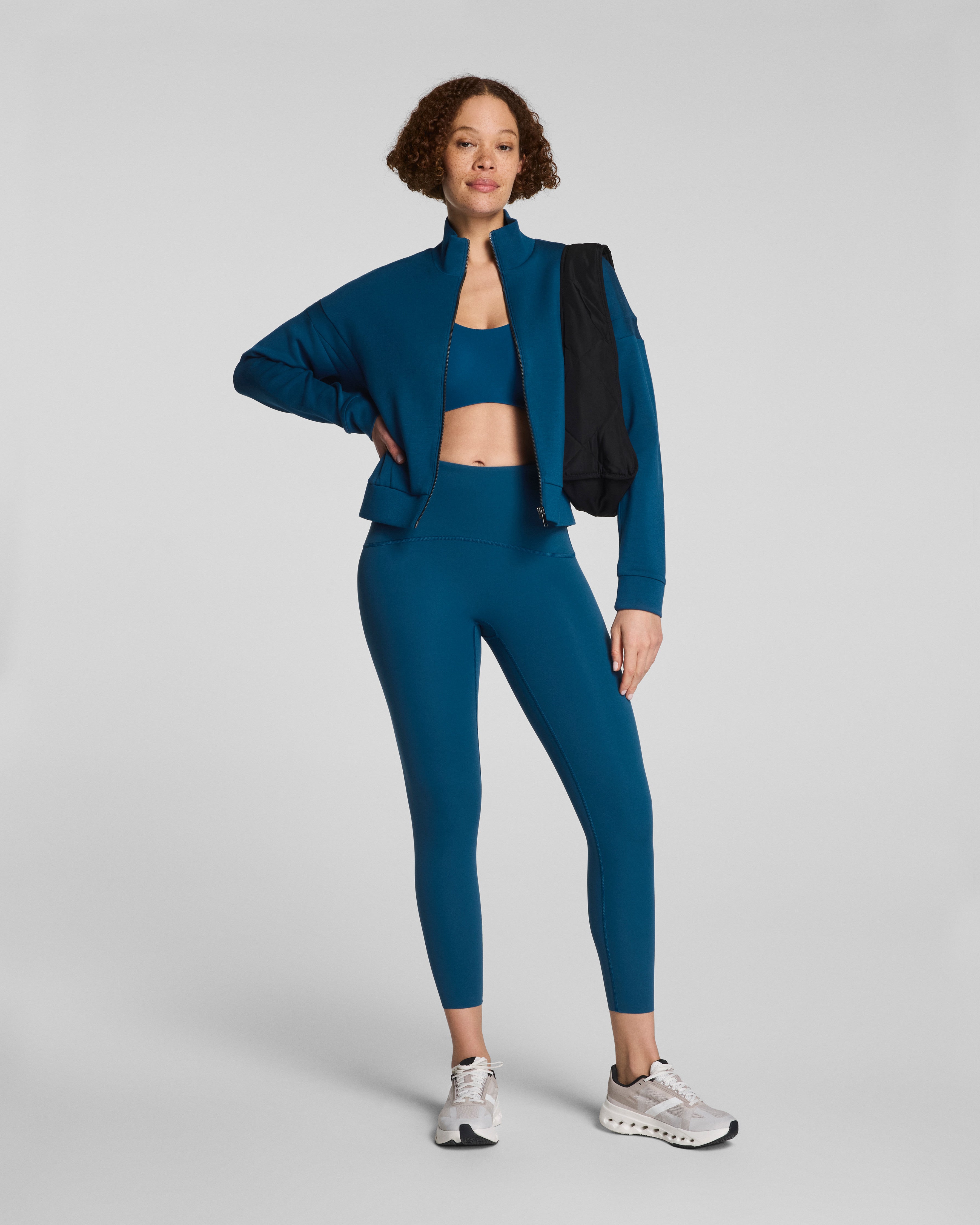 SPANXshape™ Booty Boost® 7/8 Leggings