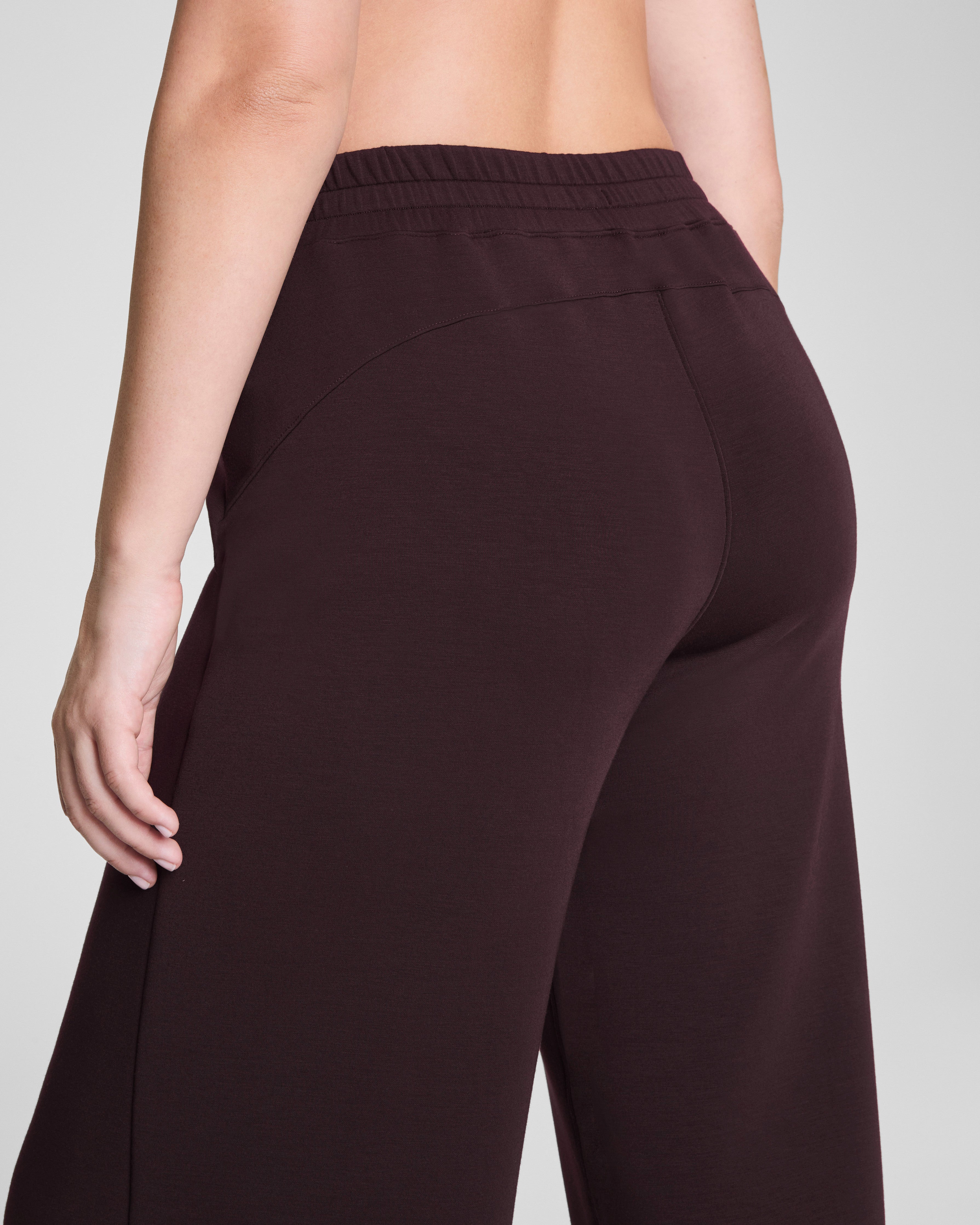 SPANX AirEssentials® Wide Leg Pant  Truffle Brown