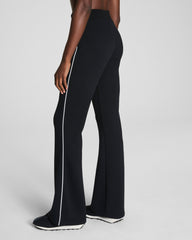 SPANX AirEssentials® Pique Flare Pant  Very Black