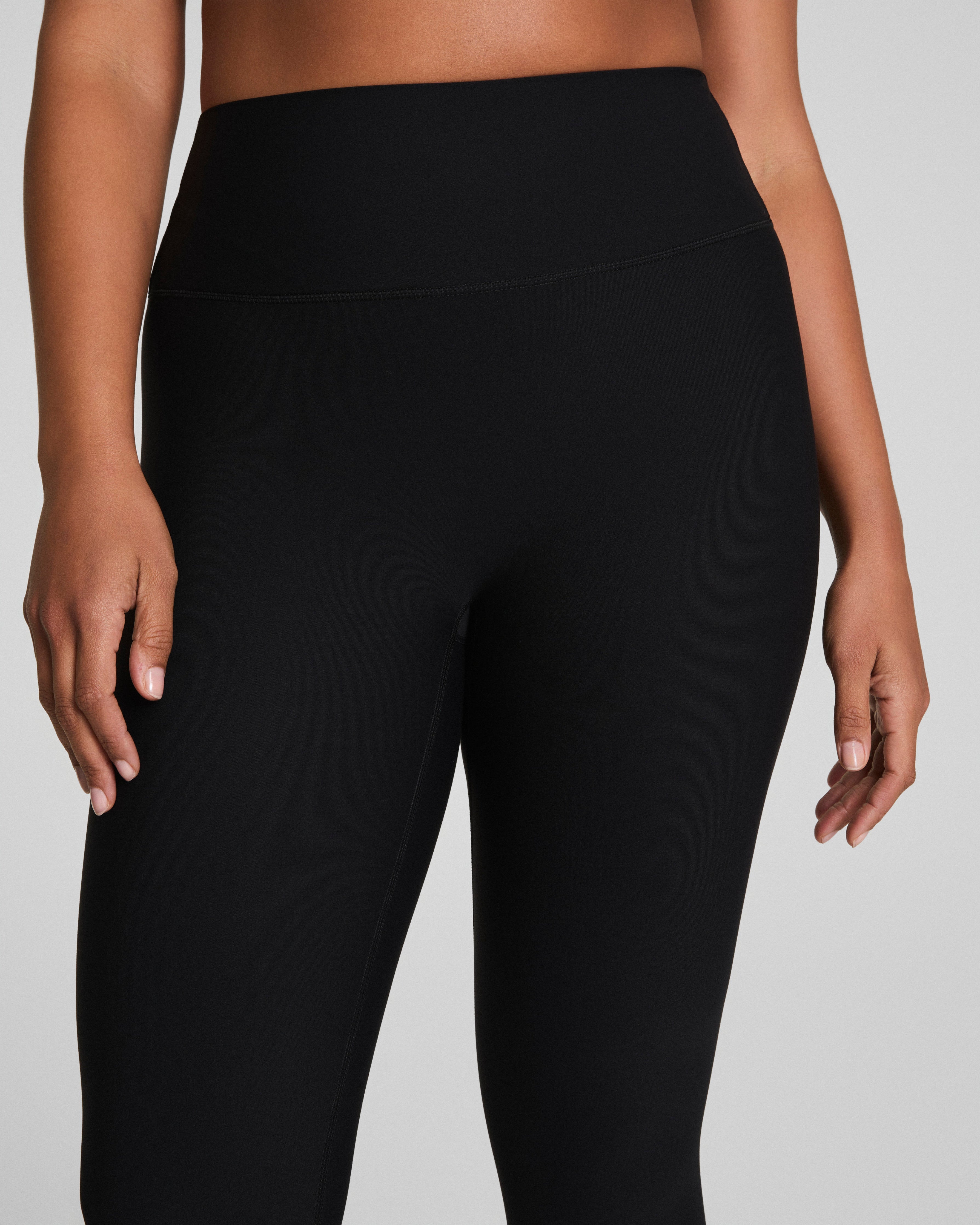 SPANXsmooth™ OnForm Cropped Leggings, 19"  Very Black