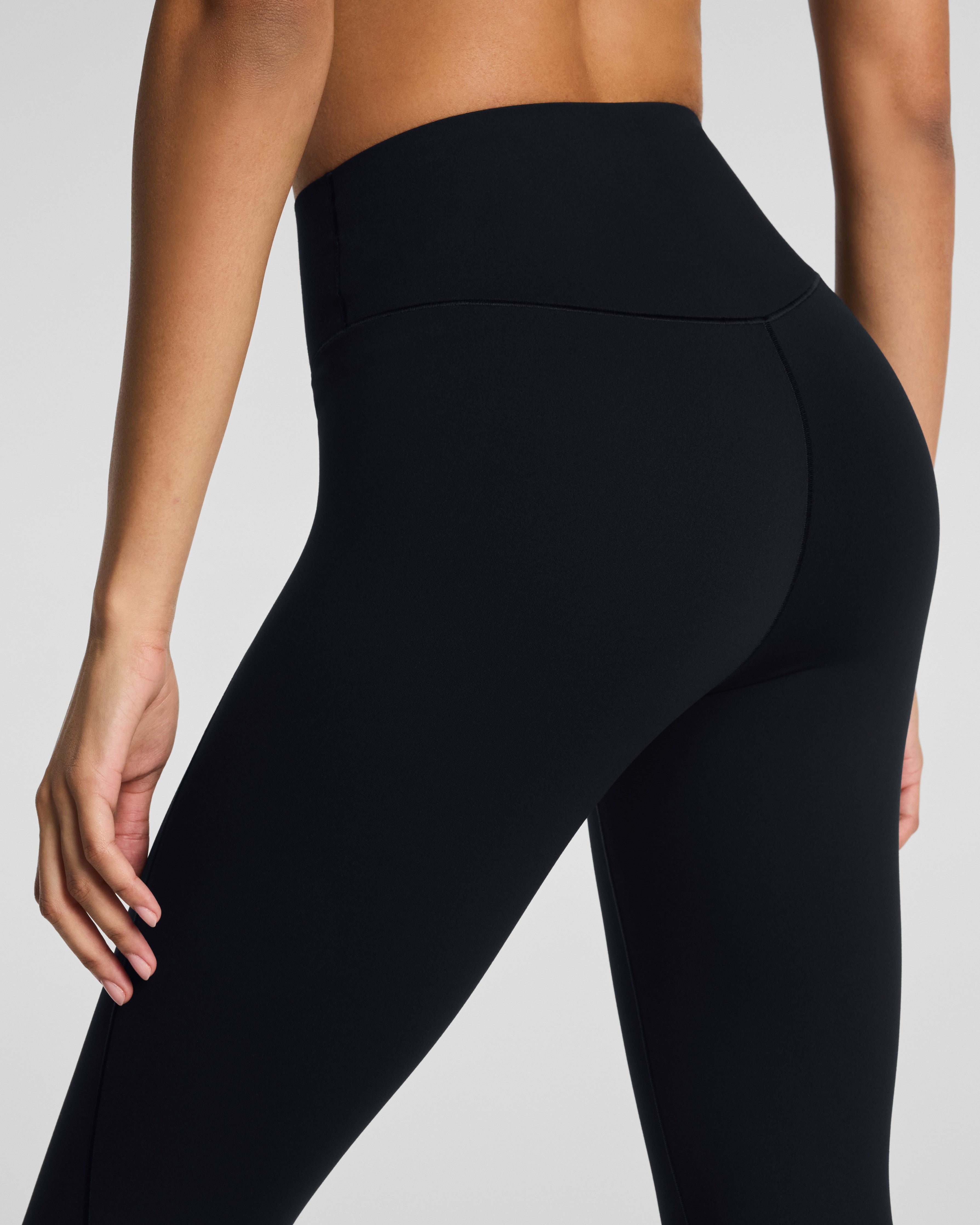 SPANXshape™ CurveTheory 7/8 Leggings | Very Black
